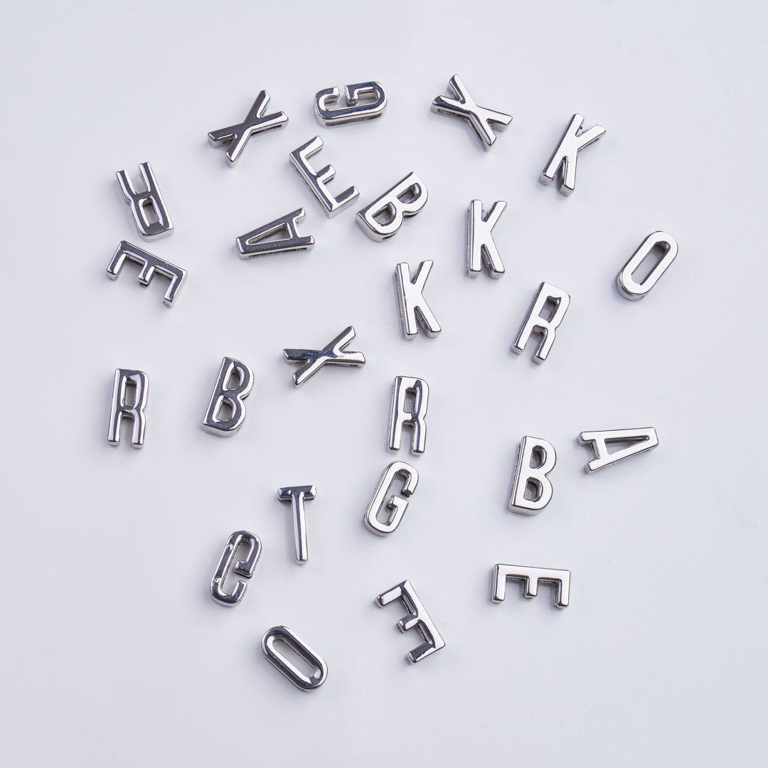 MINI LOVE LETTER BETŰ CHARM